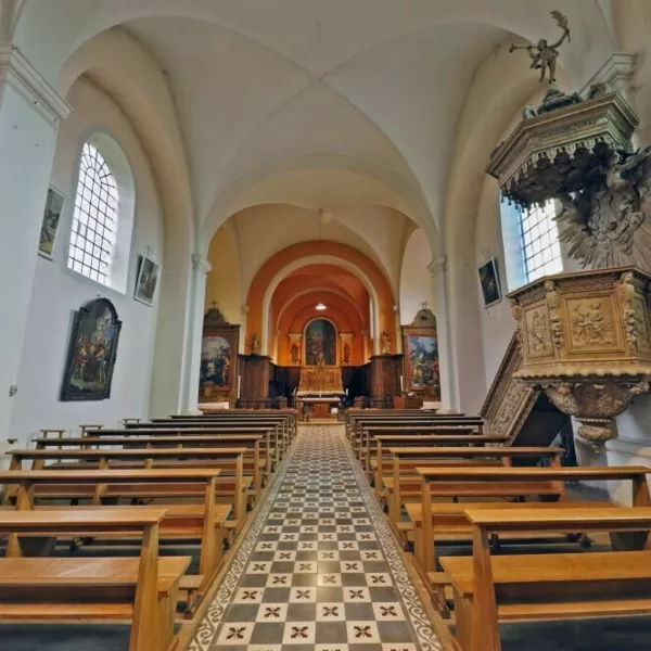 L'intérieur de l'église