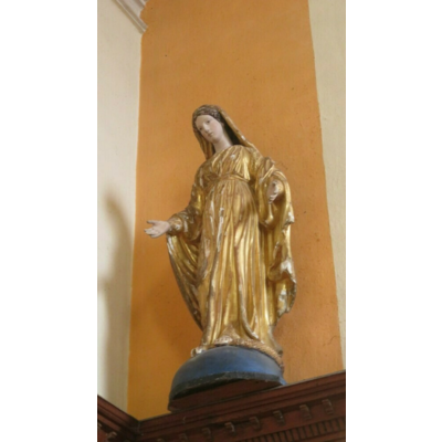 Statue de la Vierge du début du 19° siècle.